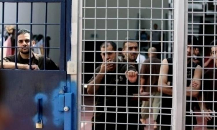 معطيات مروعة من داخل سجون الاحتلال تتعلق بالأسرى الفلسطينيين