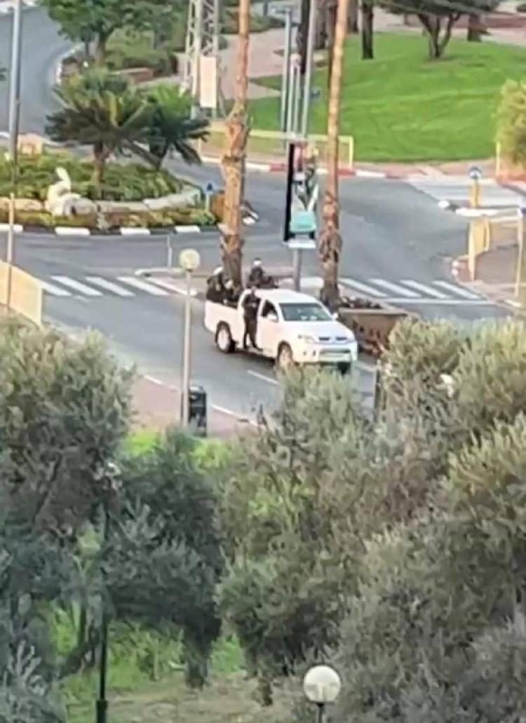 محدث: عملية طوفان الأقصى والمقاومون يقتحمون المستوطنات إسرائيلية