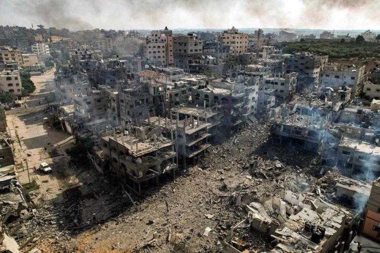 صور لآثار الدمار الذي تسبب به قصف الاحتلال لغزة في الساعات الماضية