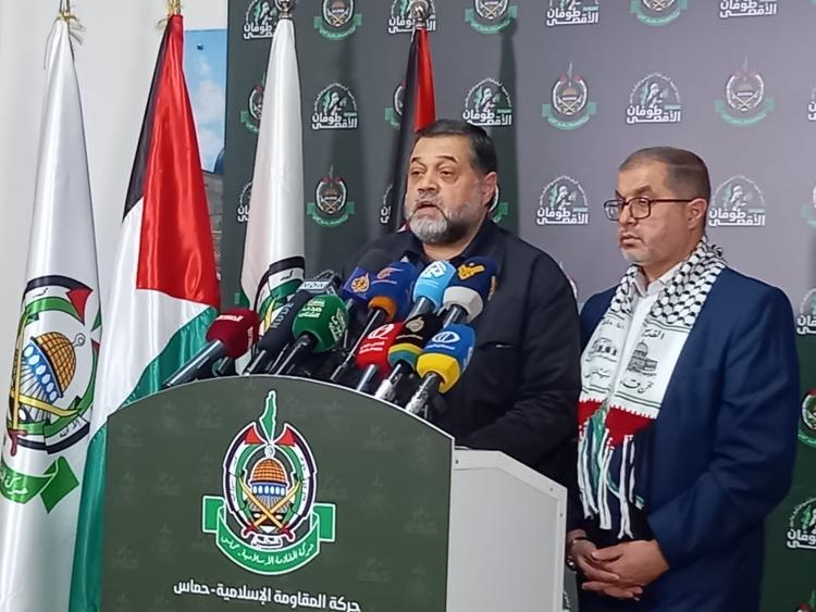 حماس تحمّل الاحتلال وإدارة بايدن المسؤولية عن قتل المرضى والجرحى، وقصف المستشفيات بالسلاح الأمريكي وبغطاء من الإدارة الأمريكية